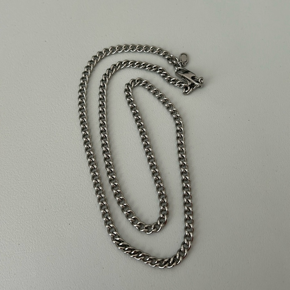 Elegant Silver Curb Link Jewelry Necklace
